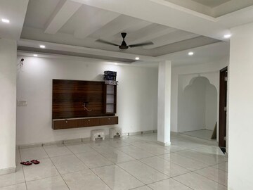 Building Lobby in 2 BHK Builder Floor at Sector 9 – for Rent