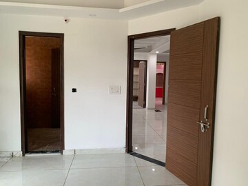 Building Lobby in 2 BHK Builder Floor at Sector 9 – for Rent