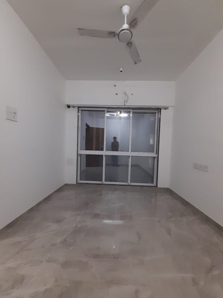 Room, goregaon west 1 Bedroom 640 Sq.Ft. Apartment In Goregaon West Mumbai 9205128