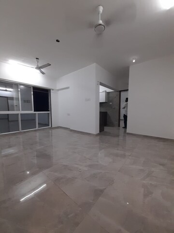 Room in 1 BHK Apartment at Goregaon West – for Rent