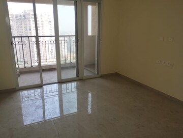 Room in 2 BHK Apartment at K Raheja Reserve, Mohammadwadi – for Rent