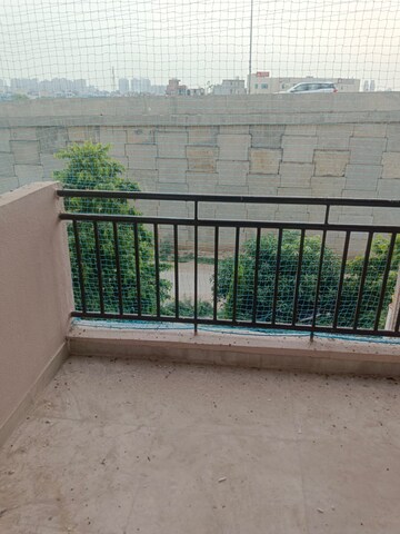 Balcony in 4 BHK Apartment at Sagar Kunj Apartments, Sector 9a – for Rent