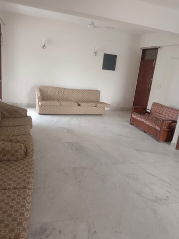 Bedroom in 4 BHK Apartment at Sagar Kunj Apartments, Sector 9a – for Rent