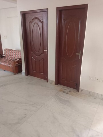 Building Lobby in 4 BHK Apartment at Sagar Kunj Apartments, Sector 9a – for Rent