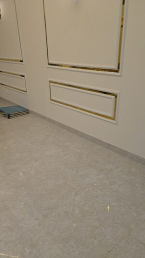 Room in 4 BHK Independent House at KharaR-Kurali Highway – for Sale