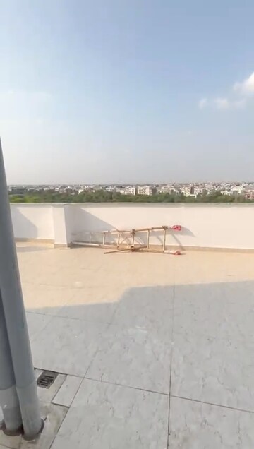 Swimming Pool in 3 BHK Builder Floor at Saket – for Rent