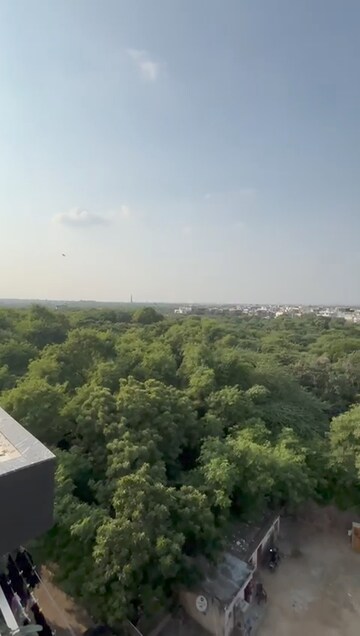 Master Bedroom in 3 BHK Builder Floor at Saket – for Rent