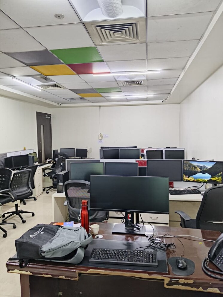 Team Area, magarpatta-city-pentagon Commercial Office Space in IT/SEZ 5158 Sq.Ft. In Hadapsar Pune 9205309