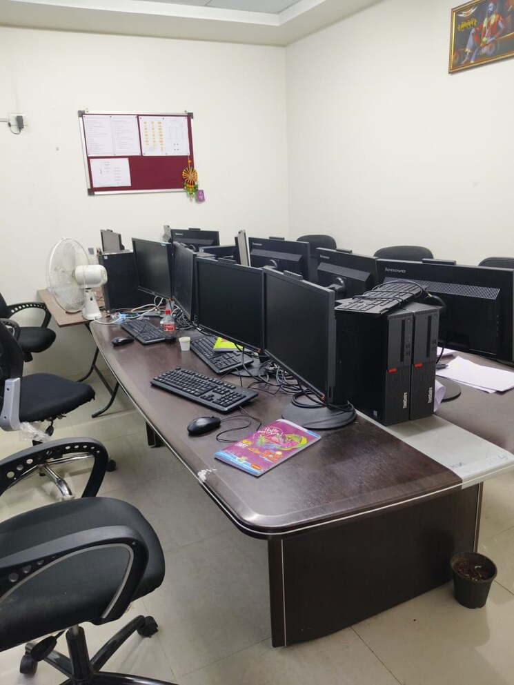 Team Area, magarpatta-city-pentagon Commercial Office Space in IT/SEZ 5158 Sq.Ft. In Hadapsar Pune 9205309