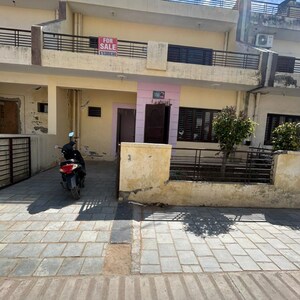 Parking in 3 BHK Villa at Tapukara – for Sale