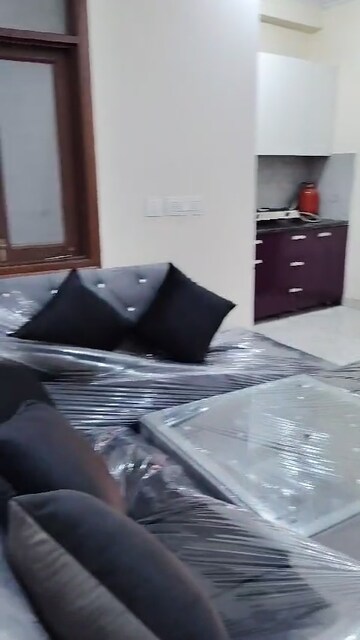 Furnished Amenities in 2 BHK Builder Floor at Saket – for Rent