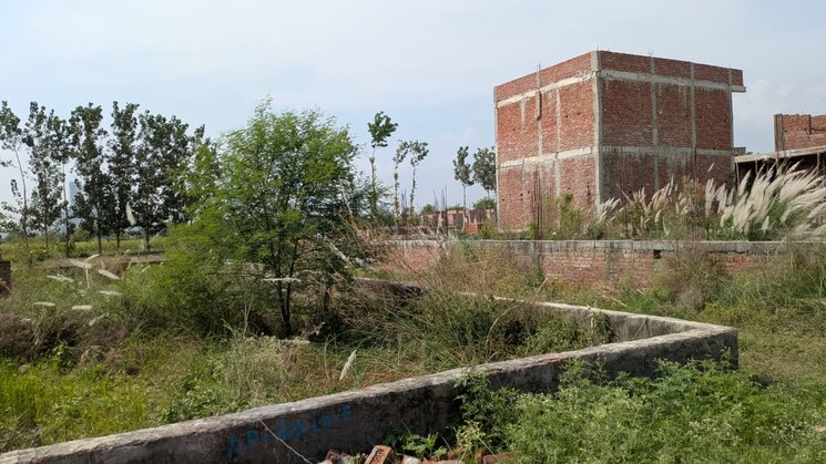 undefined, sector 147  900 Sq.Ft. Plot In Sector 147 Noida 9205303