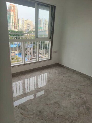 Room in 1 BHK Apartment at Shraddha Priva, Mulund West – for Sale