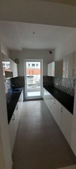 2.5 BHK + Study Room 1425 Sq.Ft. Apartment in Silverglades The Melia