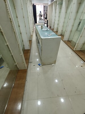  Shop For Rent in Takshila CHS, Andheri East