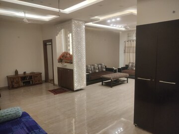 Living Room in 2 BHK Apartment at BPTP Princess Park, Sector 86 – for Rent