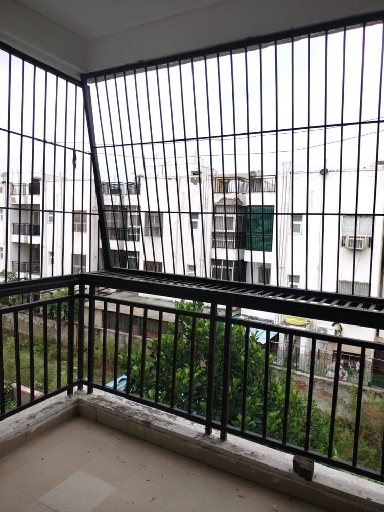Balcony, bptp-parkland-plots 3 Bedroom 250 Sq.Yd. Apartment In Sector 89 Faridabad 9205592