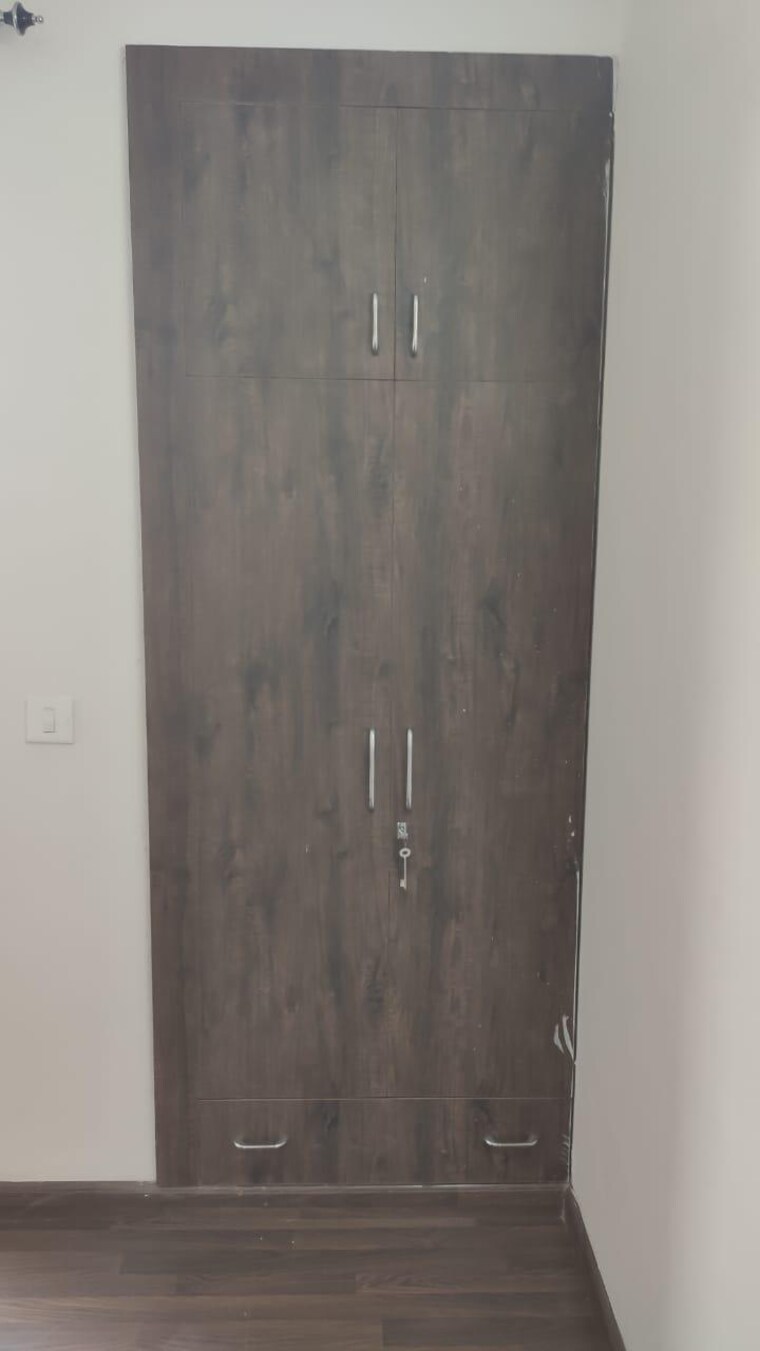 undefined, parklands 3 Bedroom 250 Sq.Yd. Apartment In Sector 85 Faridabad 9205657