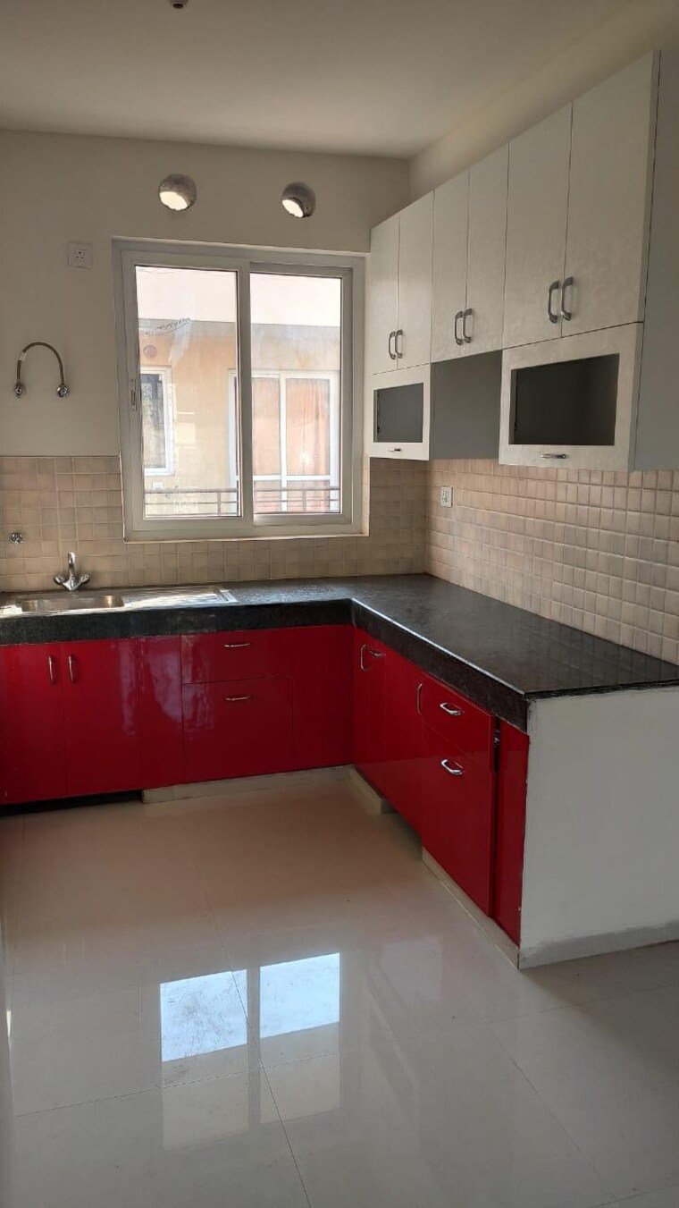 Kitchen, parklands 3 Bedroom 250 Sq.Yd. Apartment In Sector 85 Faridabad 9205657