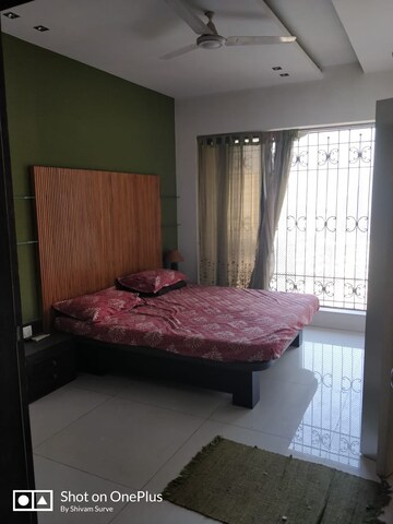 Bedroom in 2 BHK Apartment at Windermere CHS Andheri West, Andheri West – for Rent
