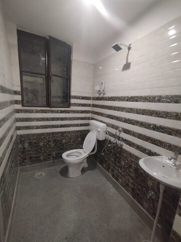 Attached Bathroom in 1 RK Builder Floor at Chattarpur – for Rent