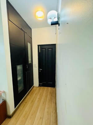 Furnished Amenities in 3 BHK Builder Floor at Saket – for Sale