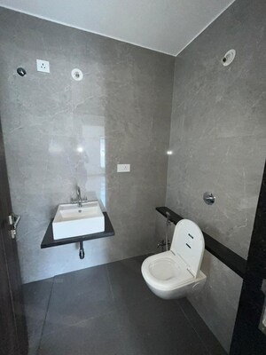 Bathroom in 4 BHK Apartment at Kothrud – for Sale