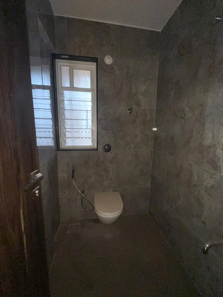 Bathroom, kothrud 4 Bedroom 2410 Sq.Ft. Apartment In Kothrud Pune 9205802