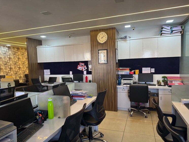 Team Area, navrangpura Commercial Office Space 1062 Sq.Ft. In Navrangpura Ahmedabad 9205787