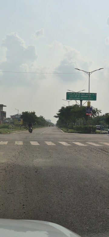  Plot For Sale in Sector 82