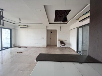 Room in 3 BHK Apartment at Imperial Heights Goregaon West, Goregaon West – for Rent