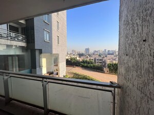  3 BHK Apartment at Imperial Heights Goregaon West, Goregaon West – for Rent