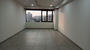 Room in  Office Space at Sheth Auris Galleria, Malad West – for Rent