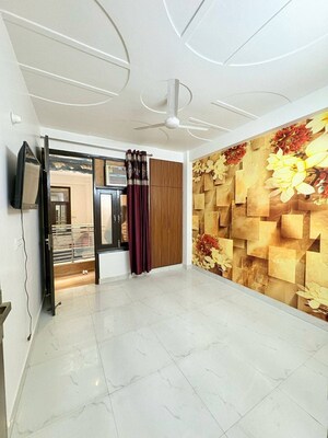 1 BHK Builder Floor For Rent in Saket