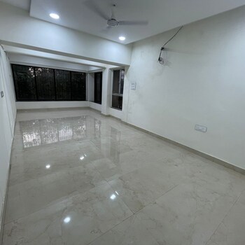 3 BHK Flat for Sale in Santacruz West, Mumbai