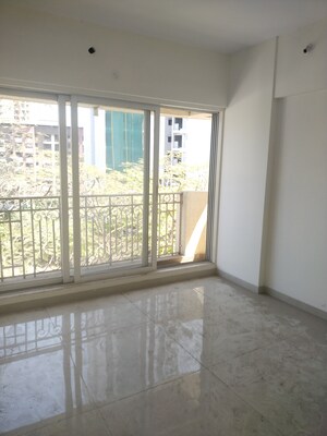 Room in 3 BHK Apartment at Hubtown Greenwoods, Vartak Nagar – for Sale