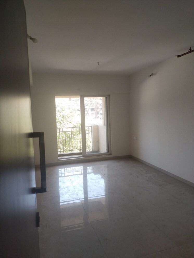 Room, hubtown-greenwoods 3 Bedroom 672 Sq.Ft. Apartment In Vartak Nagar Thane 9206044