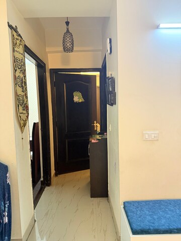 Furnished Amenities in 3 BHK Apartment at Mahagun Moderne, Sector 78 – for Sale