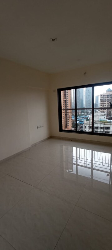 Room in 2 BHK Apartment at Rashi Tower, Goregaon East – for Sale