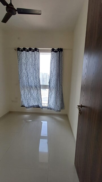 Bedroom in 2 BHK Apartment at Sheth Zuri, Laxmi Nagar – for Rent