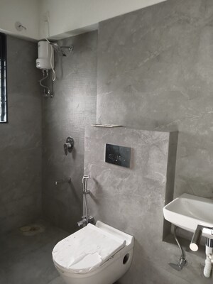 Attached Bathroom in 2 BHK Apartment at Vile Parle West – for Rent