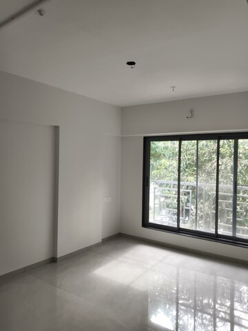 Room in 2 BHK Apartment at Vile Parle West – for Rent