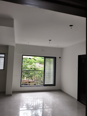 2 BHK Apartment For Rent in Vile Parle West