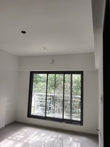 Room in 2 BHK Apartment at Vile Parle West – for Rent