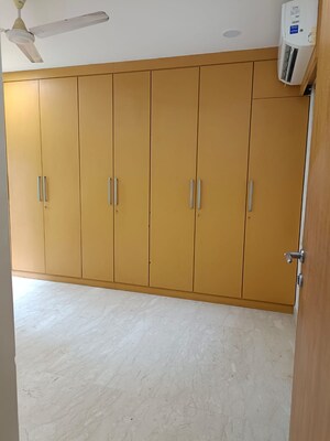 2 BHK Apartment For Rent in Mahim West