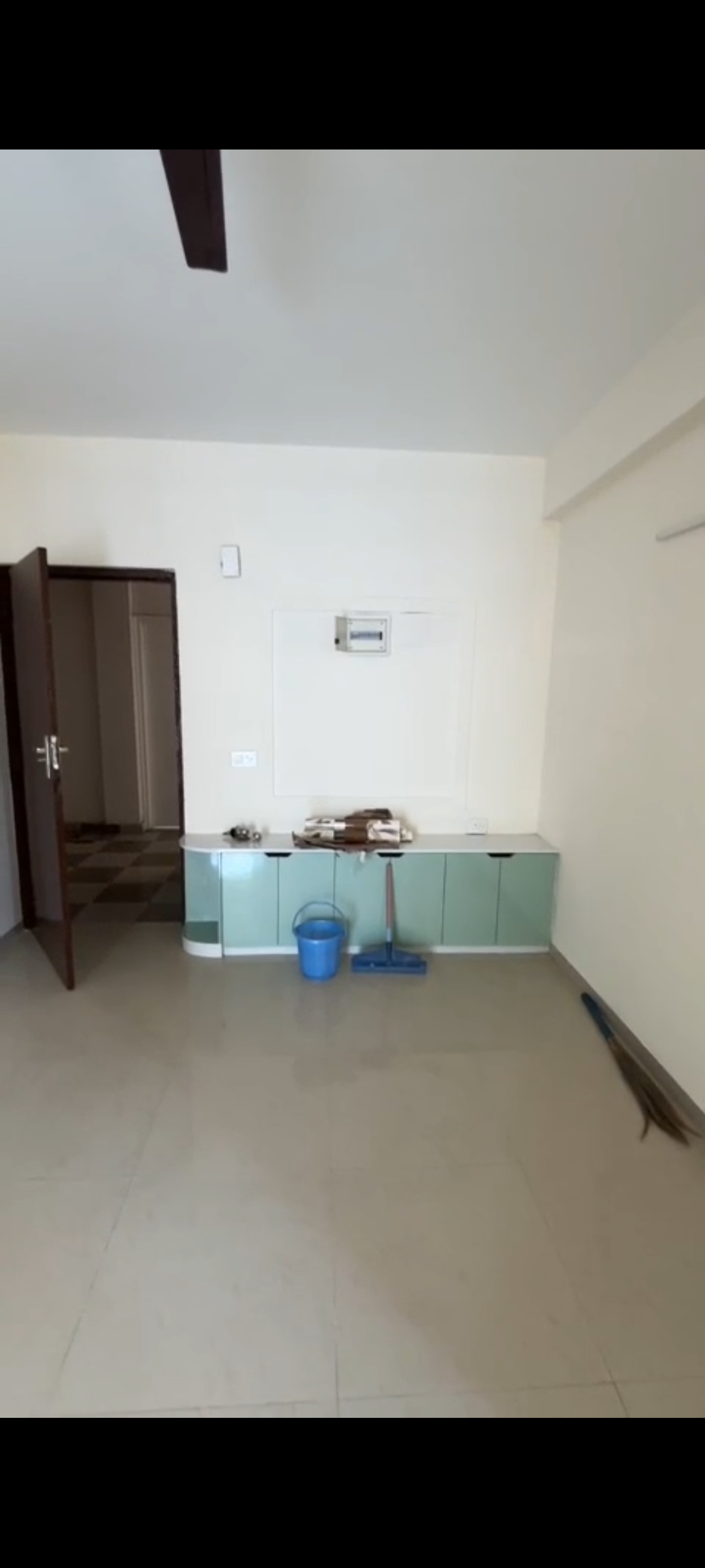 2 BHK Apartment For Rent in Shree Vardhman Green Court