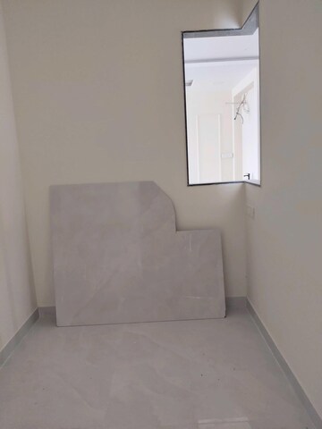 Room in 3 BHK Apartment at Kalpataru Antariksha, Prabhadevi – for Sale