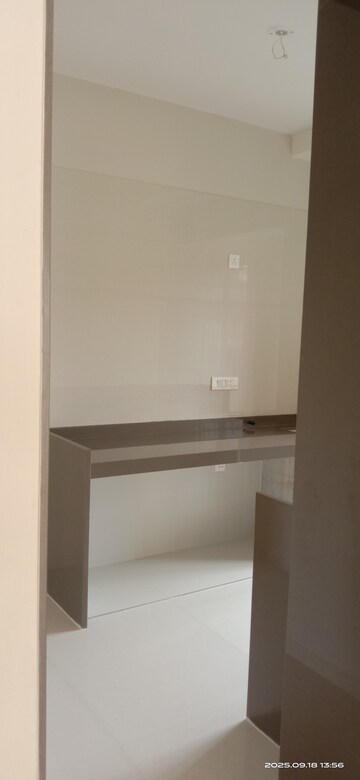 Room in 2 BHK Apartment at Nebula CHS, Kalyan West – for Rent