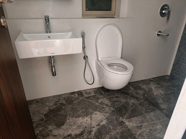 Bathroom, lodha-kiara 3 Bedroom 1155 Sq.Ft. Apartment In Worli Mumbai 9206359