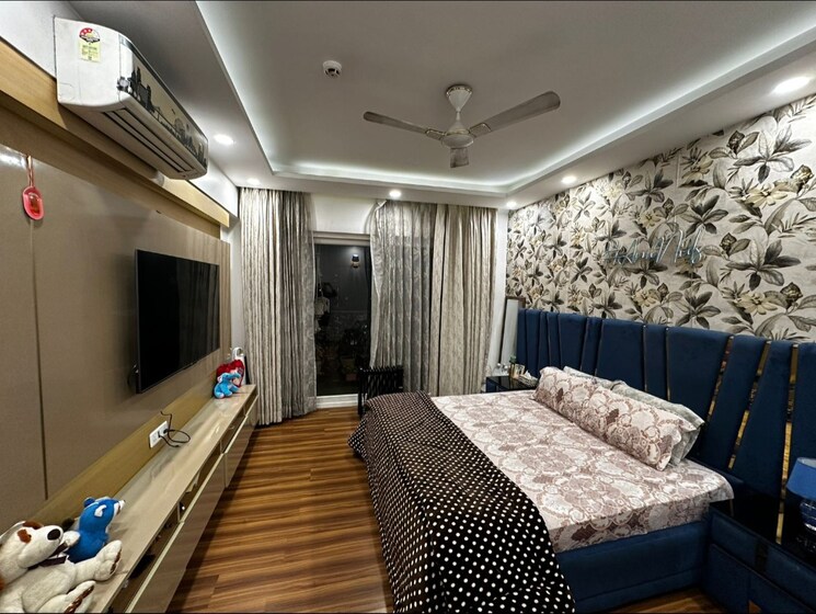 Bedroom, mahagun-mezzaria 4 Bedroom 3525 Sq.Ft. Apartment In Sector 78 Noida 9206447